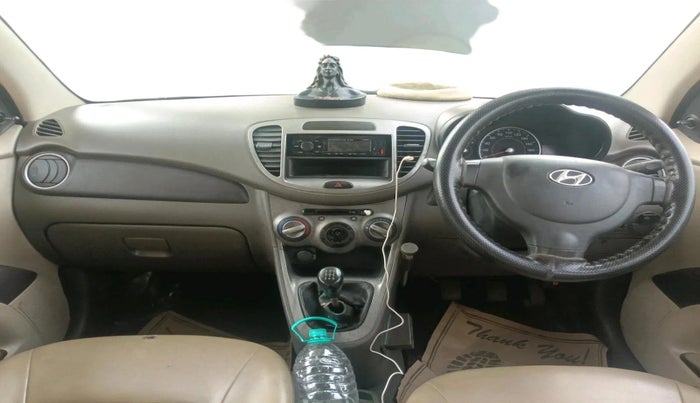 2013 Hyundai i10 ERA 1.1, CNG, Manual, 1,14,967 km, interior