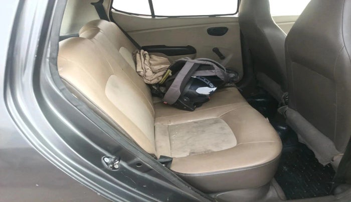 2013 Hyundai i10 ERA 1.1, CNG, Manual, 1,14,967 km, interior