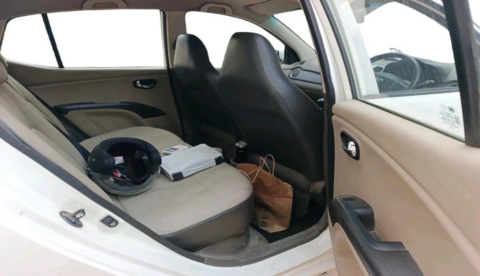 2011 Hyundai i10 SPORTZ 1.2, Petrol, Manual, 61,235 km, interior