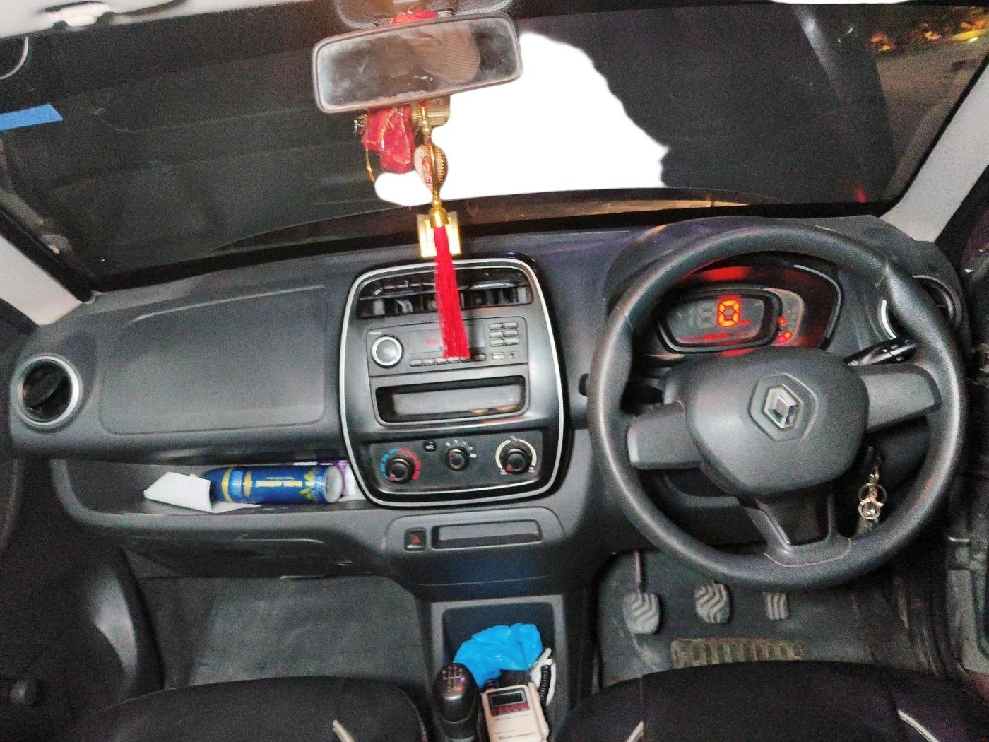 2016 Renault Kwid RXL, Petrol, Manual, 59,374 km, interior