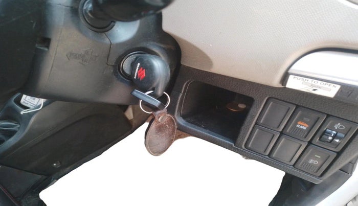 2015 Maruti Wagon R 1.0 VXI, Petrol, Manual, 63,648 km, interior