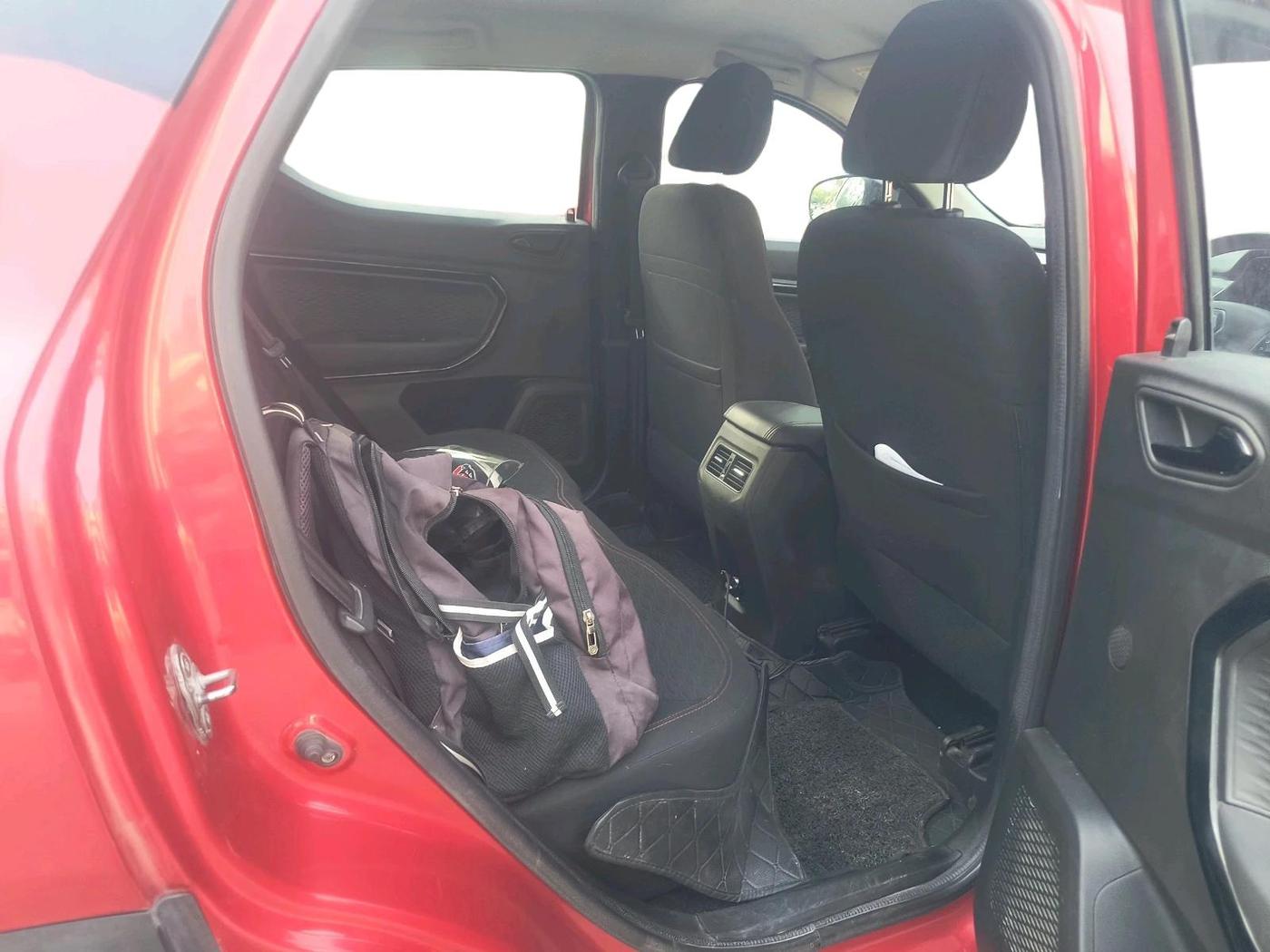 2022 Renault Kiger RXZ AMT, Petrol, Automatic, 30,054 km, interior