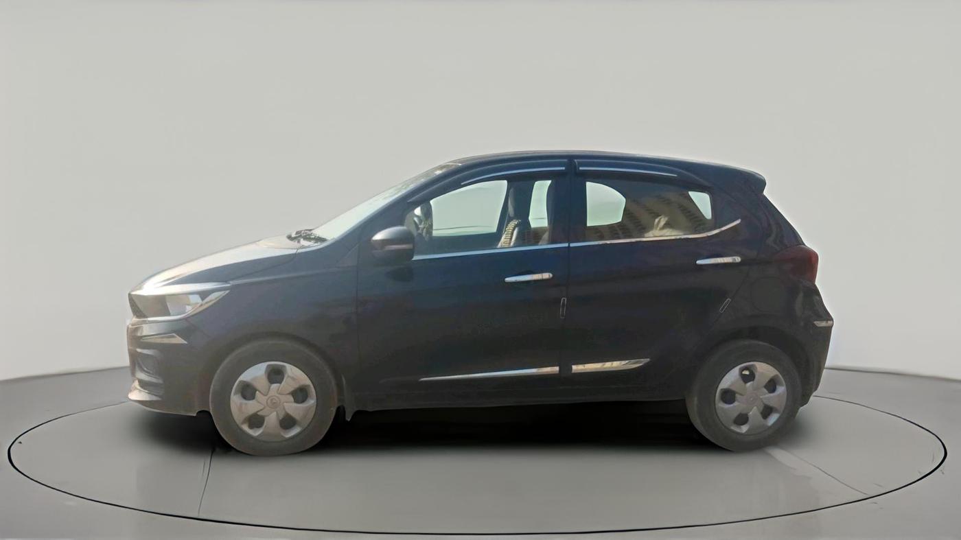 2022 Tata Tiago XT (O) PETROL, Petrol, Manual, 64,777 km, exterior