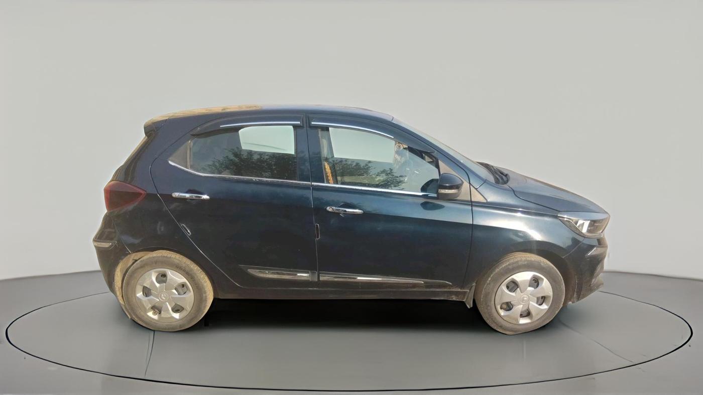 2022 Tata Tiago XT (O) PETROL, Petrol, Manual, 64,777 km, exterior