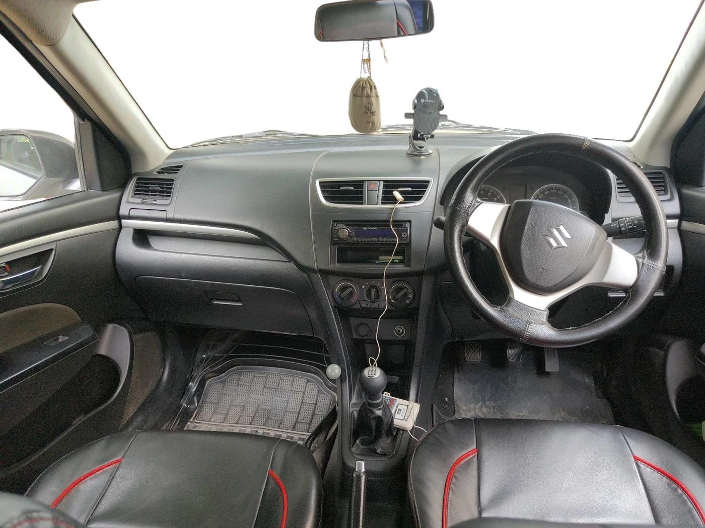 2012 Maruti Swift VXI, Petrol, Manual, 1,38,541 km, interior