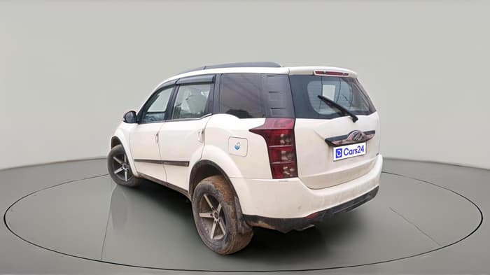 2016 Mahindra XUV500 W10 AT 1.99, Diesel, Automatic, 81,473 km, exterior