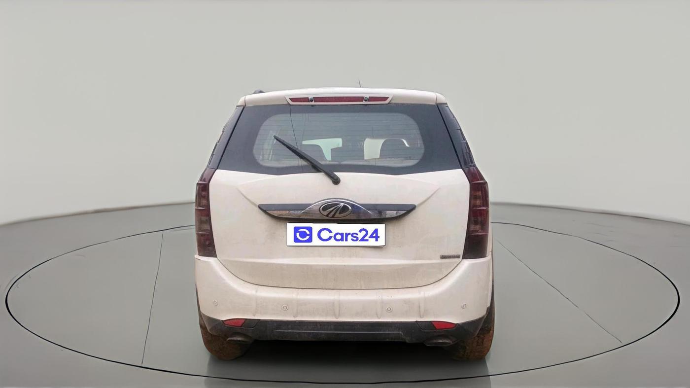 2016 Mahindra XUV500 W10 AT 1.99, Diesel, Automatic, 81,473 km, exterior