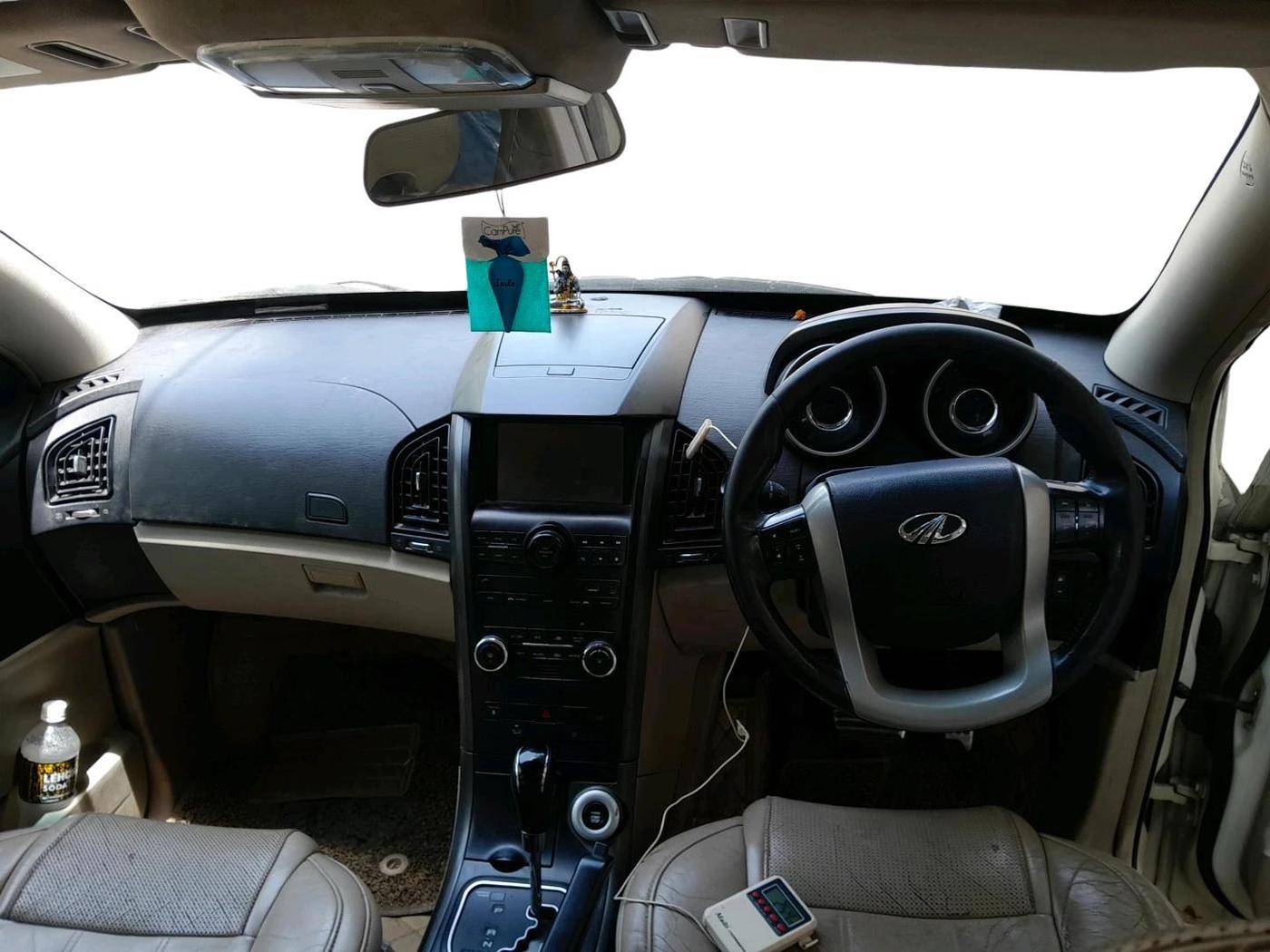 2016 Mahindra XUV500 W10 AT 1.99, Diesel, Automatic, 81,473 km, interior
