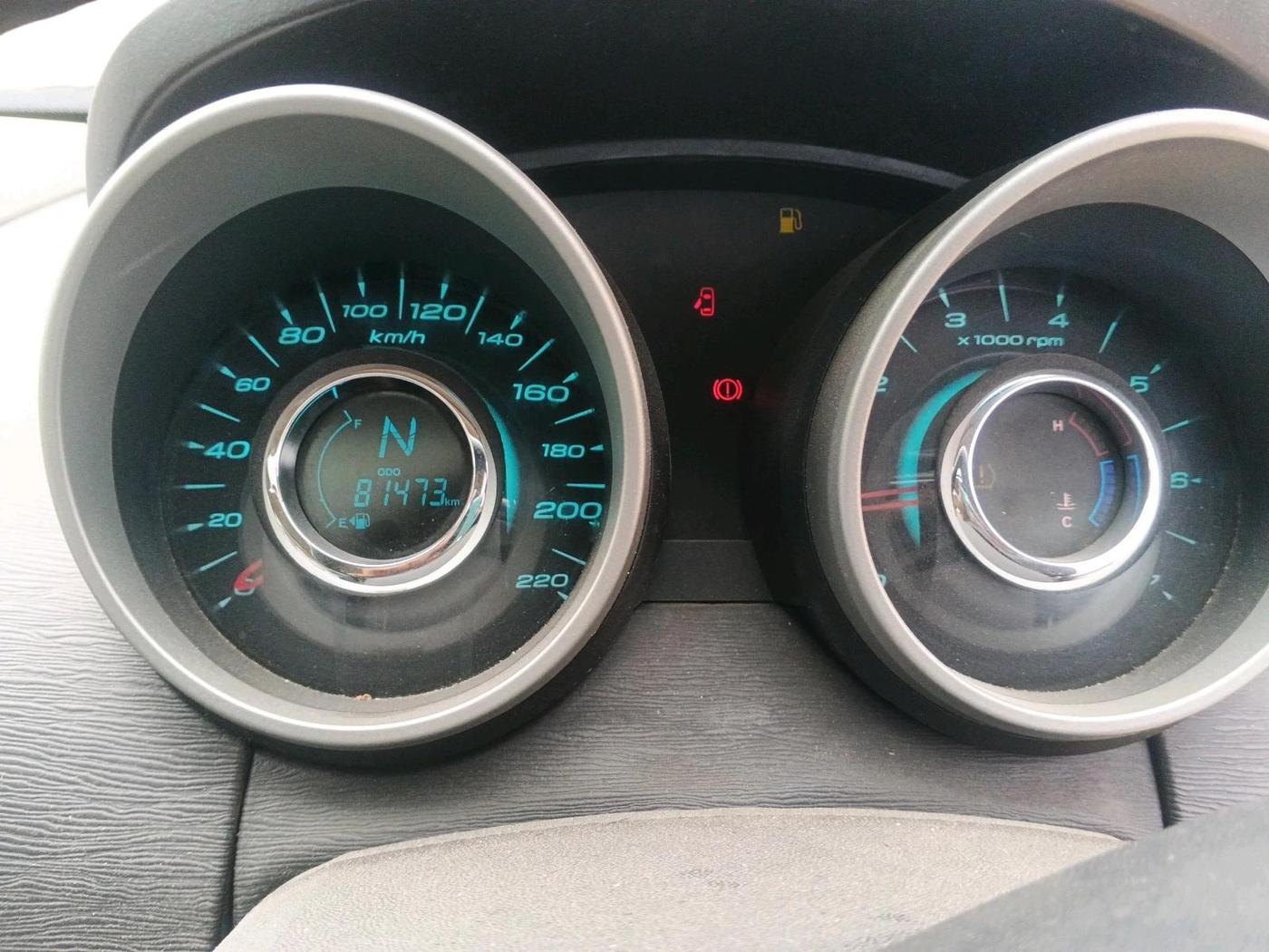 2016 Mahindra XUV500 W10 AT 1.99, Diesel, Automatic, 81,473 km, interior