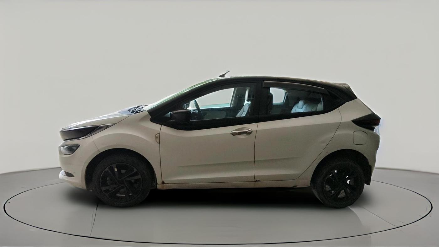 2023 Tata ALTROZ XT DIESEL, Diesel, Manual, 70,116 km, exterior