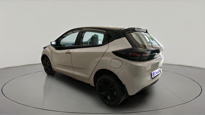 2023 Tata ALTROZ XT DIESEL, Diesel, Manual, 70,116 km, exterior