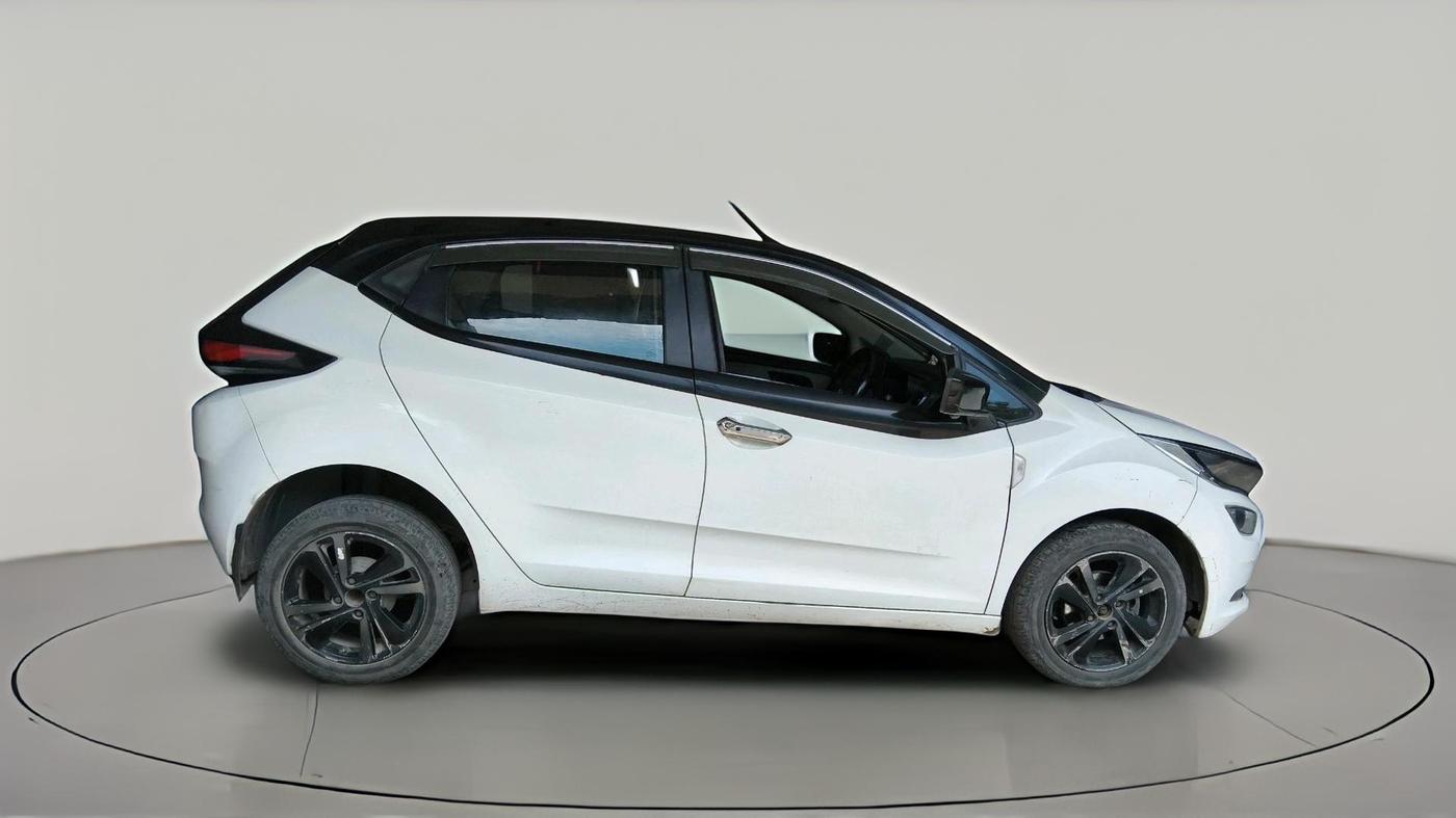 2023 Tata ALTROZ XT DIESEL, Diesel, Manual, 70,116 km, exterior