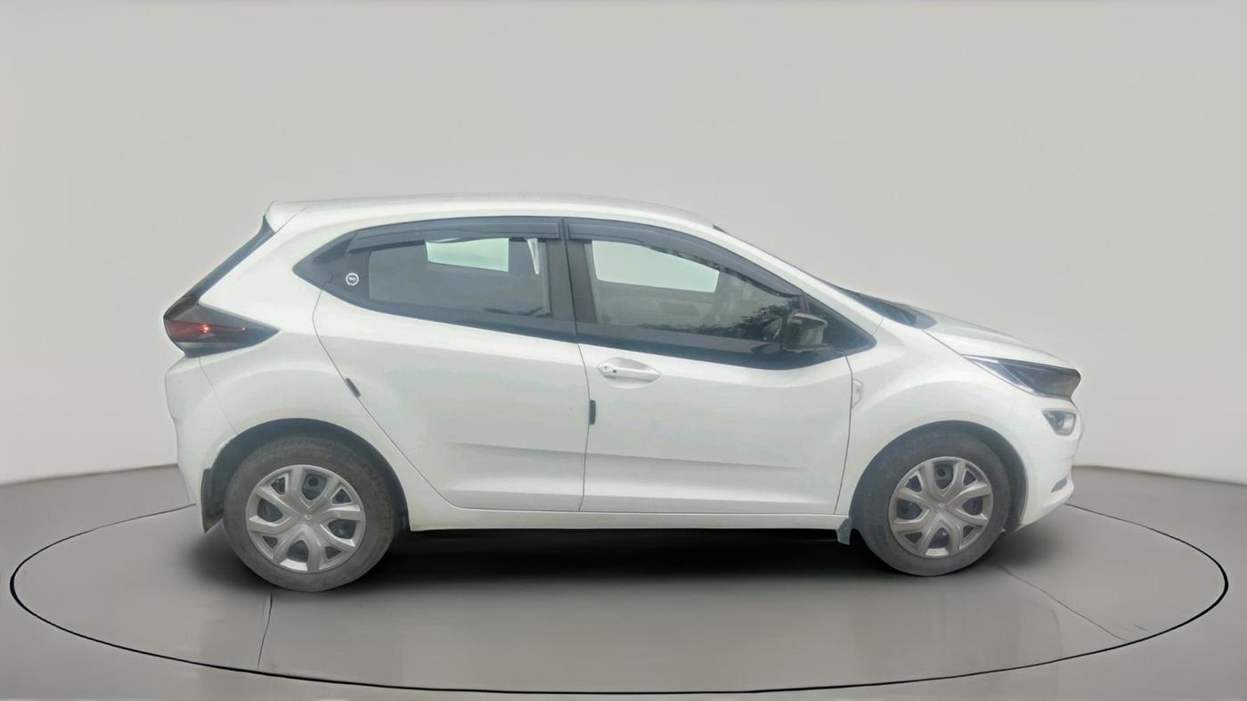 2023 Tata ALTROZ XT PETROL, Petrol, Manual, 24,834 km, exterior
