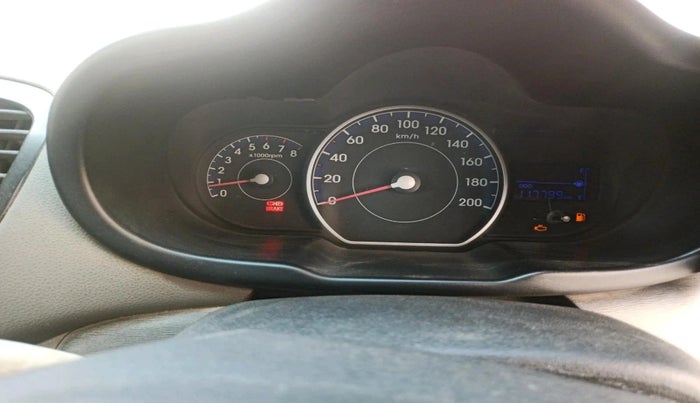 2011 Hyundai i10 MAGNA 1.1, CNG, Manual, 1,17,799 km, interior