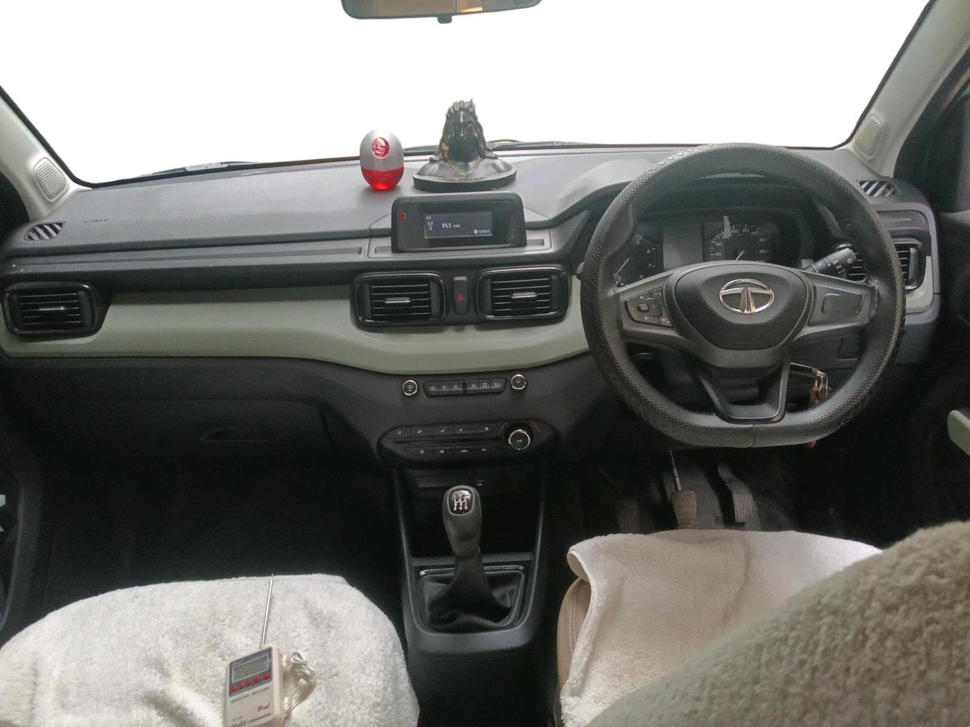 2021 Tata PUNCH ADVENTURE MT, Petrol, Manual, 19,520 km, interior