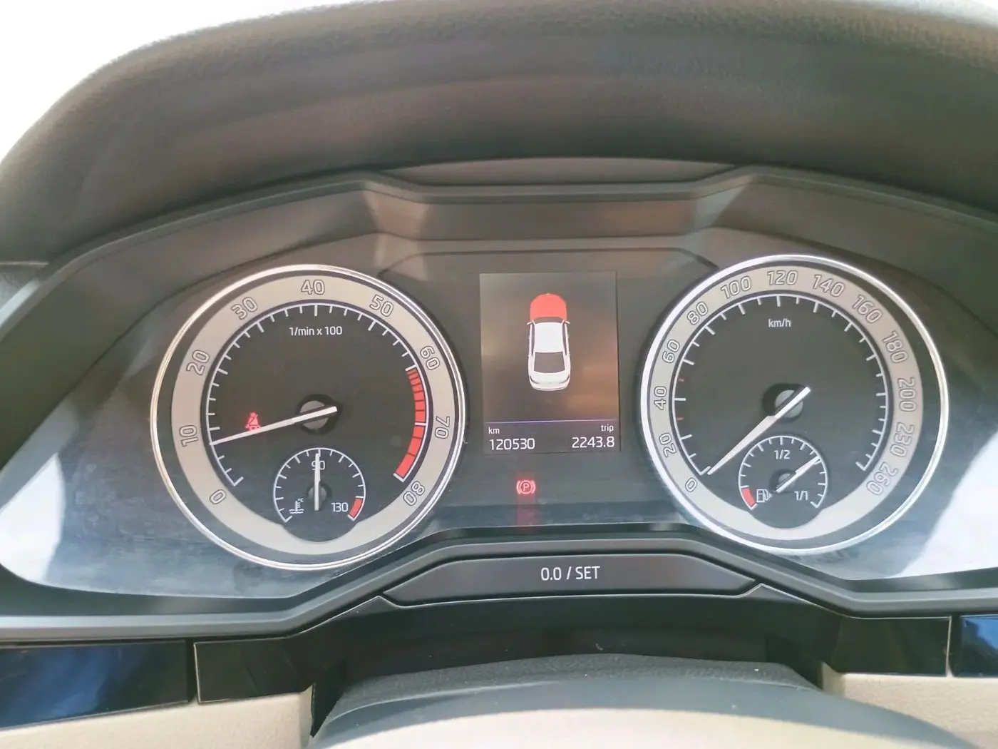 2018 Skoda Superb L&K 1.8 TSI AT, Petrol, Automatic, 1,20,530 km, interior