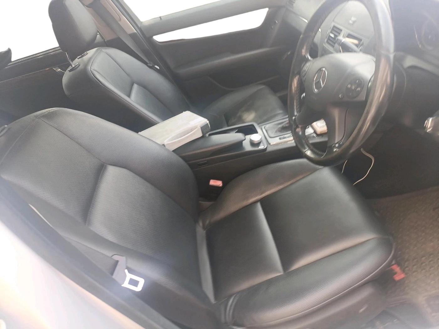 2011 Mercedes Benz C Class C 200 CGI ELEGANCE, Petrol, Automatic, 74,955 km, interior