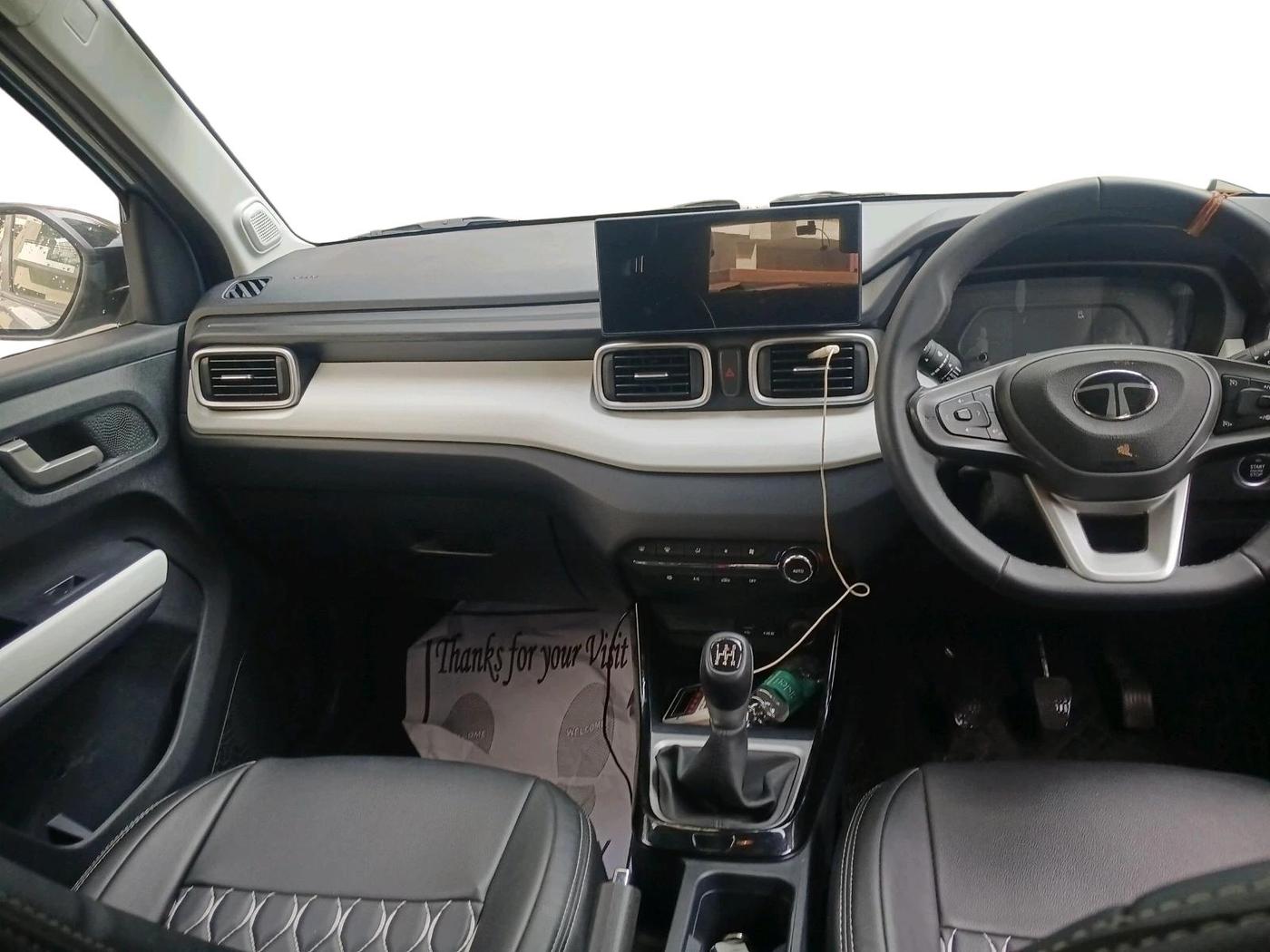 2025 Tata PUNCH Creative Plus, Petrol, Manual, 7,192 km, interior