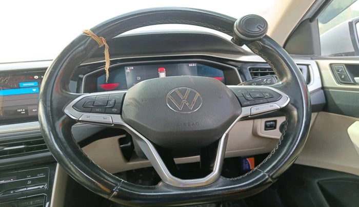 2022 Volkswagen VIRTUS TOPLINE TSI 1.0 AT, Petrol, Automatic, 69,187 km, interior