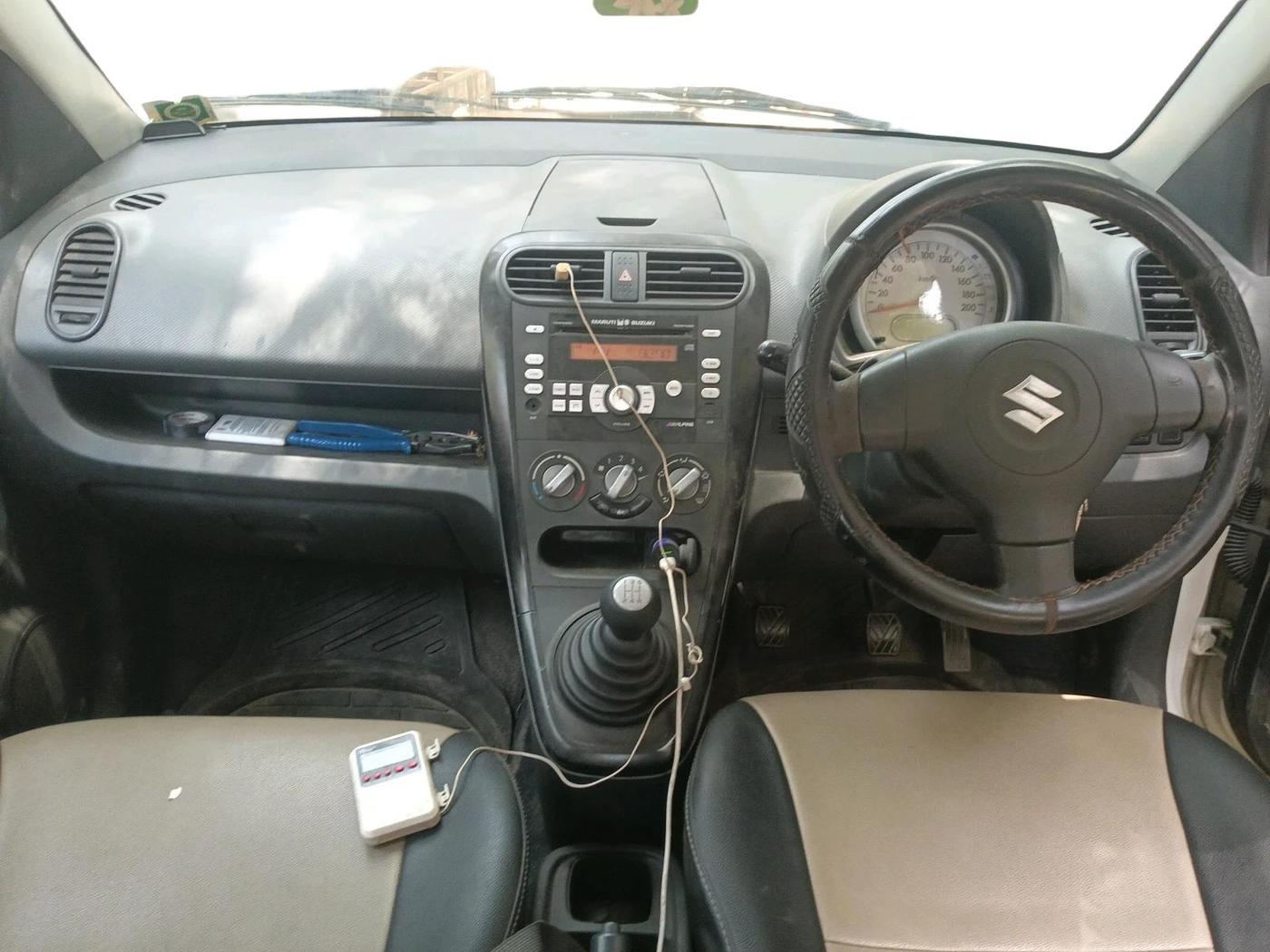 2014 Maruti Ritz LXI, Petrol, Manual, 82,581 km, interior