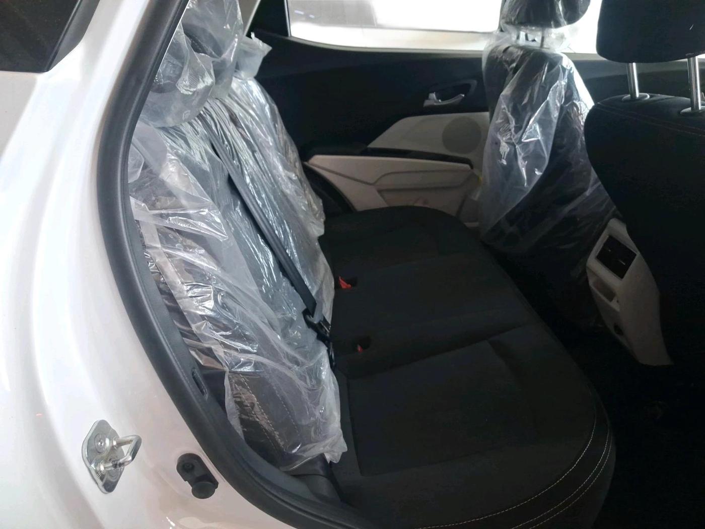 2026 Mahindra XUV 3XO AX5 1.2 L TCMPFi, Petrol, Manual, 5,338 km, interior