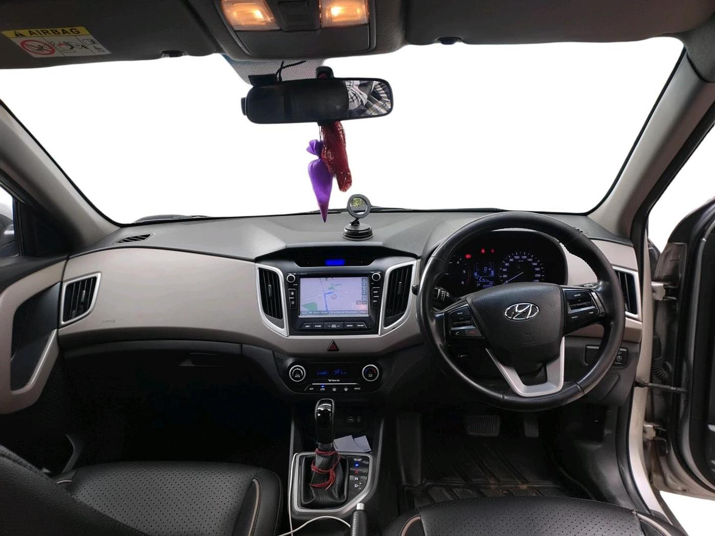 2017 Hyundai Creta SX PLUS AT 1.6 DIESEL, Diesel, Automatic, 1,80,057 km, interior