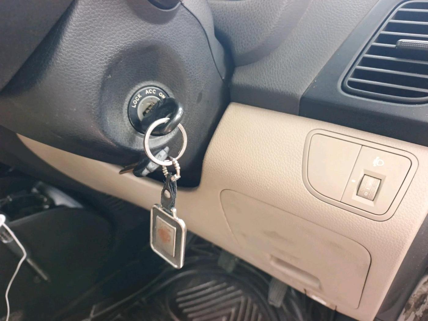 2012 Hyundai Eon ERA +, Petrol, Manual, 43,593 km, interior