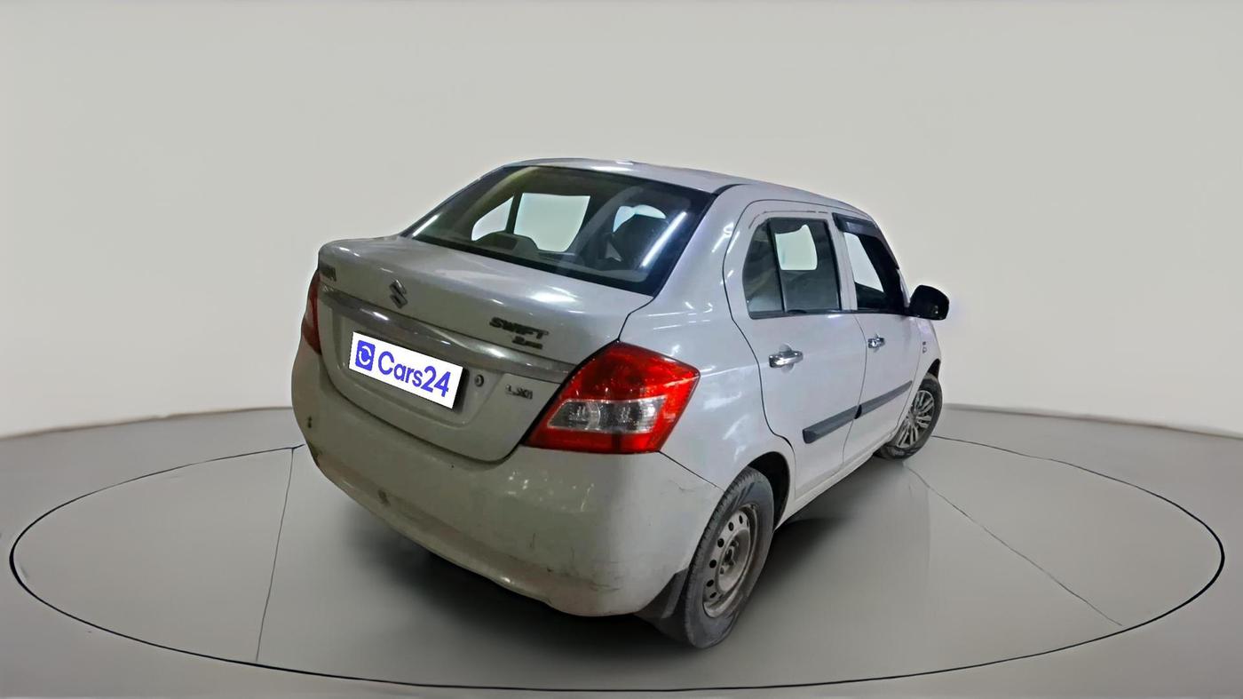 2013 Maruti Swift Dzire LXI, CNG, Manual, 1,30,568 km, exterior