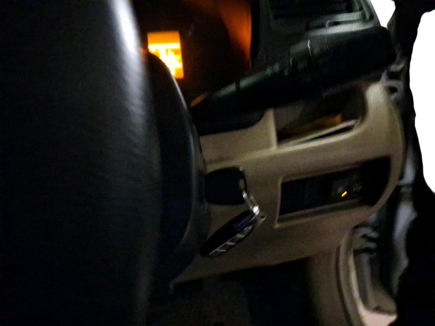 2013 Maruti Swift Dzire LXI, CNG, Manual, 1,30,568 km, interior