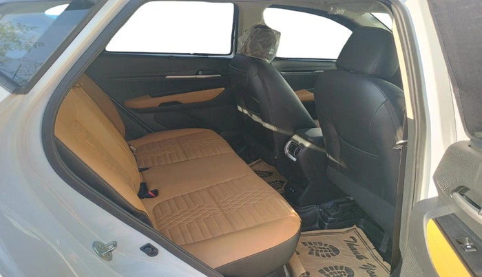 2024 KIA SONET 	 HTX 1.0 TURBO DCT, Petrol, Automatic, 17,600 km, interior