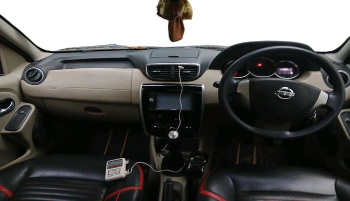 2016 Nissan Terrano XL (D), Diesel, Manual, 1,15,409 km, interior