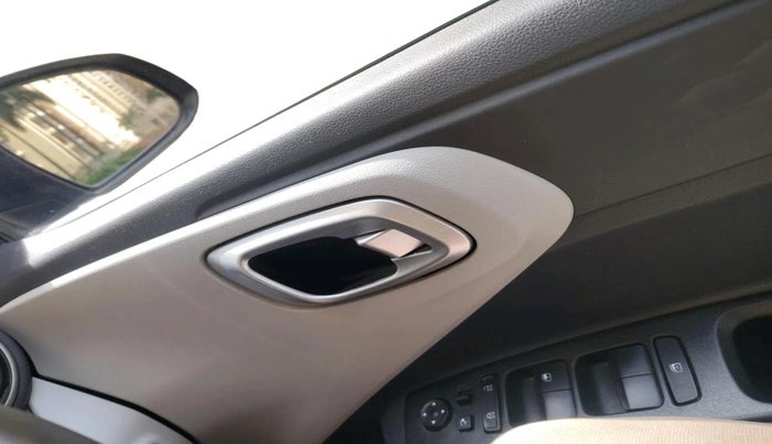 2023 Hyundai GRAND I10 NIOS ASTA 1.2 KAPPA VTVT, Petrol, Manual, 14,151 km, interior