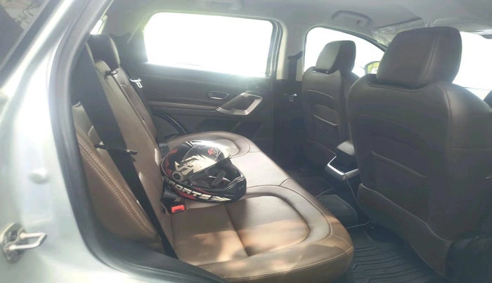 2019 Tata Harrier XZ 2.0L, Diesel, Manual, 68,601 km, interior
