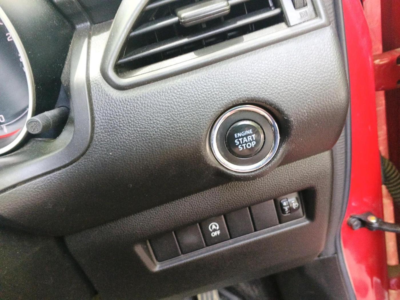 2021 Maruti Swift ZXI, Petrol, Manual, 99,372 km, interior