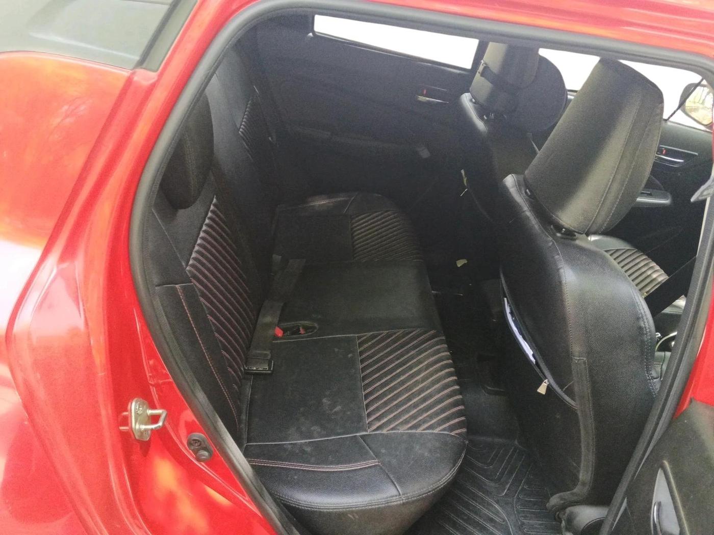2021 Maruti Swift ZXI, Petrol, Manual, 99,372 km, interior