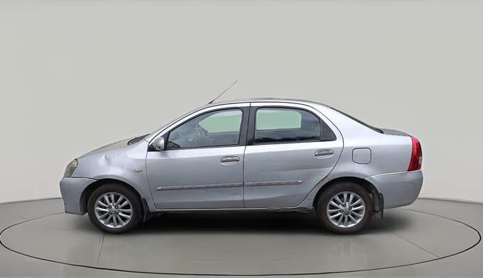 2011 Toyota Etios V, Petrol, Manual, 1,23,169 km, exterior