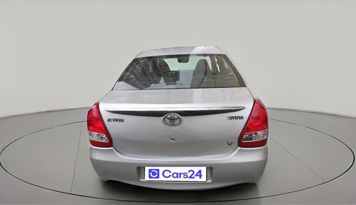 2011 Toyota Etios V, Petrol, Manual, 1,23,169 km, exterior