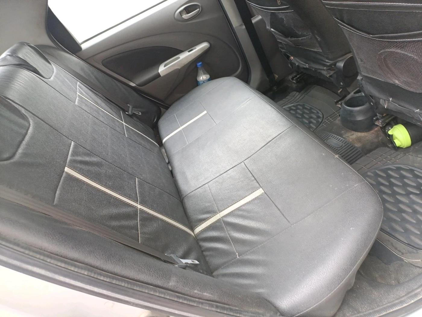 2011 Toyota Etios V, Petrol, Manual, 1,23,169 km, interior