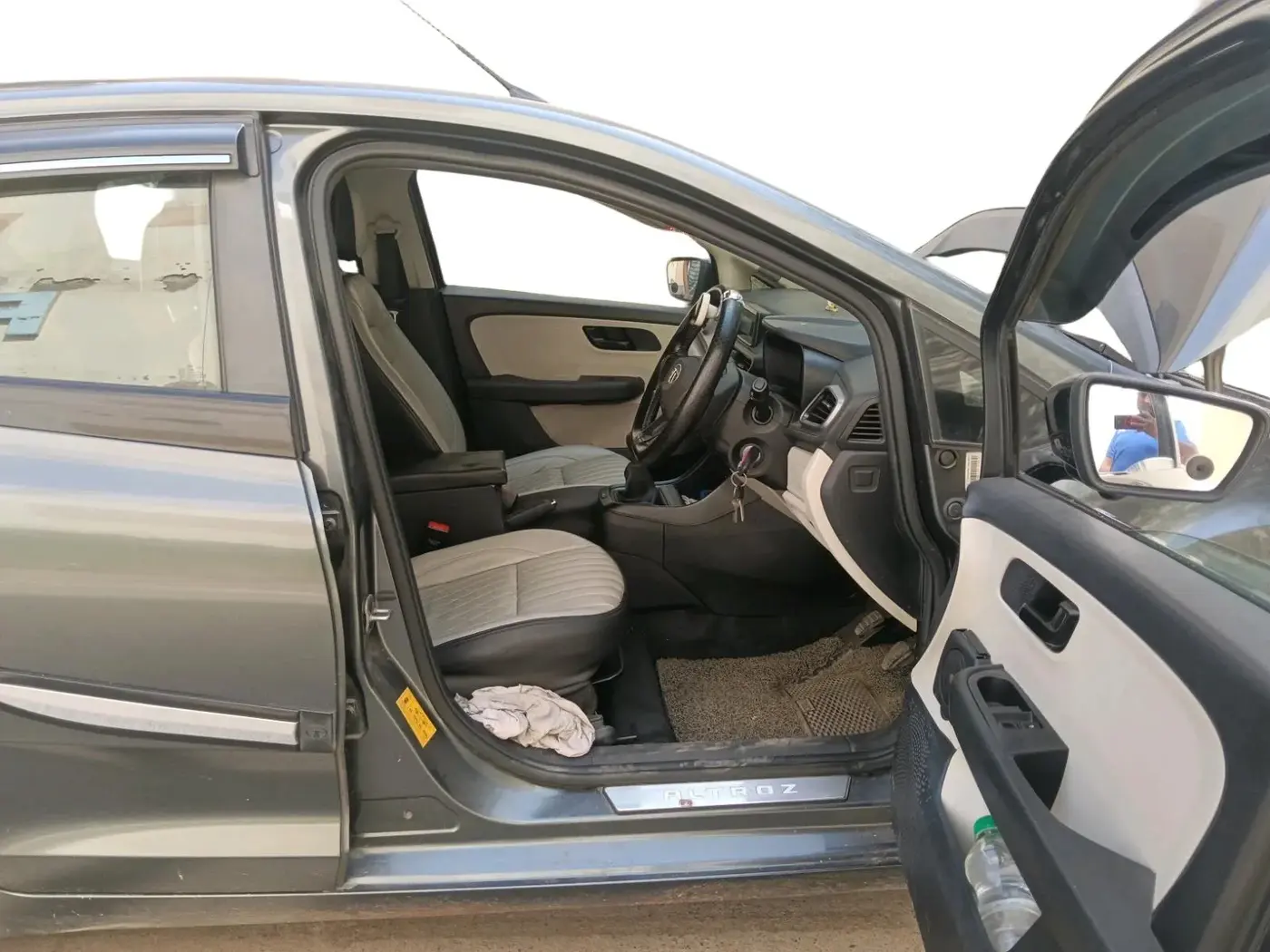 2021 Tata ALTROZ XE DIESEL, Diesel, Manual, 86,270 km, interior