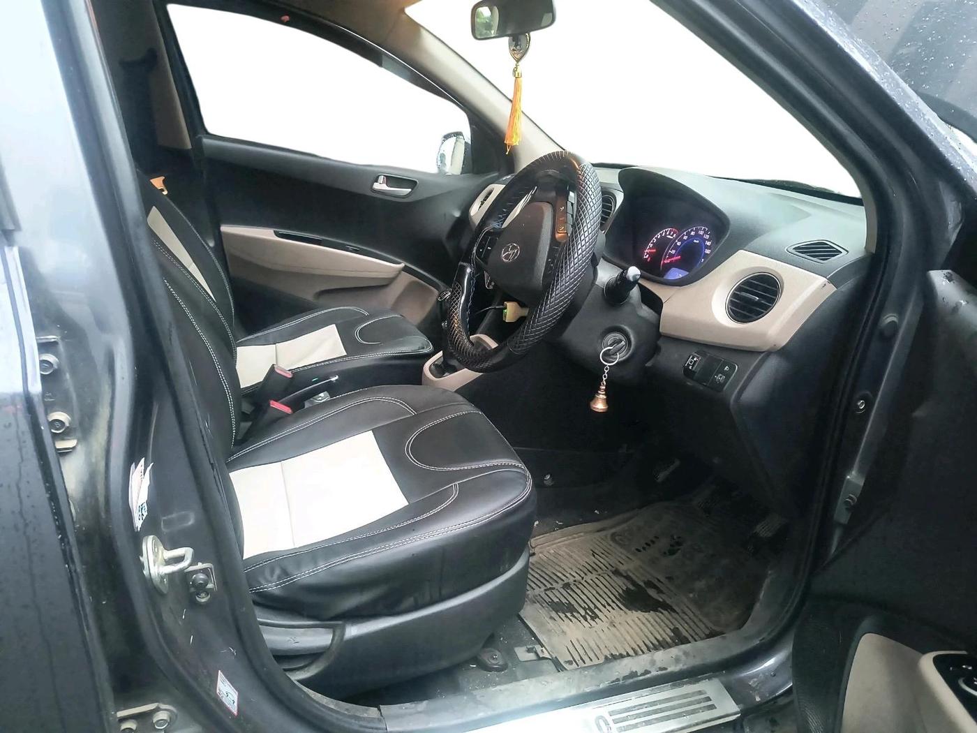 2019 Hyundai Grand i10 SPORTZ 1.2 KAPPA VTVT, CNG, Manual, 1,83,708 km, interior