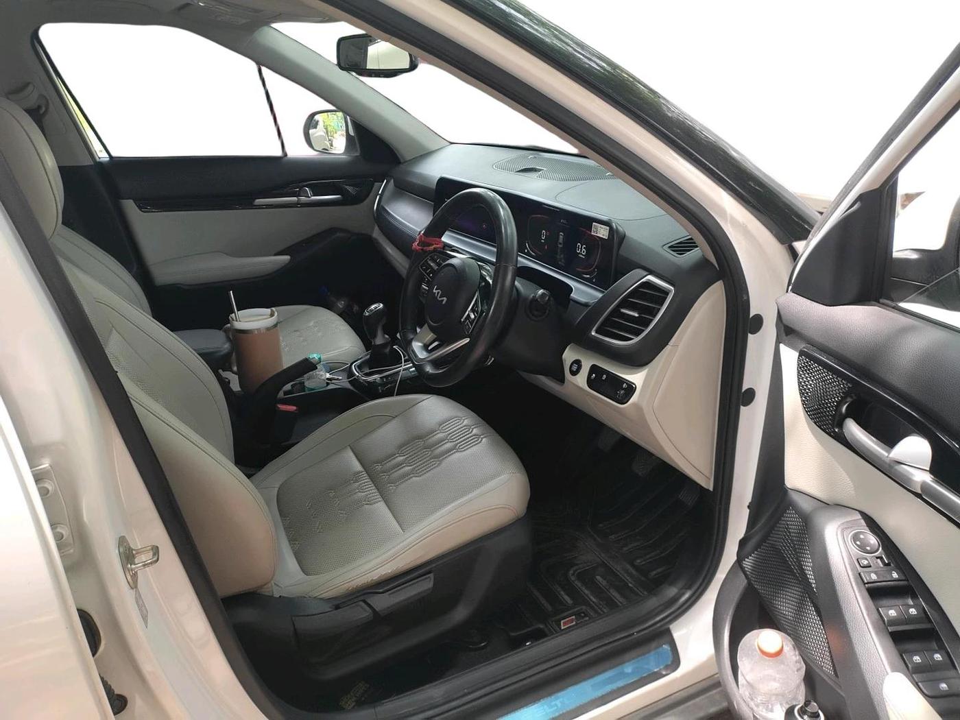 2023 KIA SELTOS  HTX 1.5 PETROL MT, Petrol, Manual, 56,715 km, interior