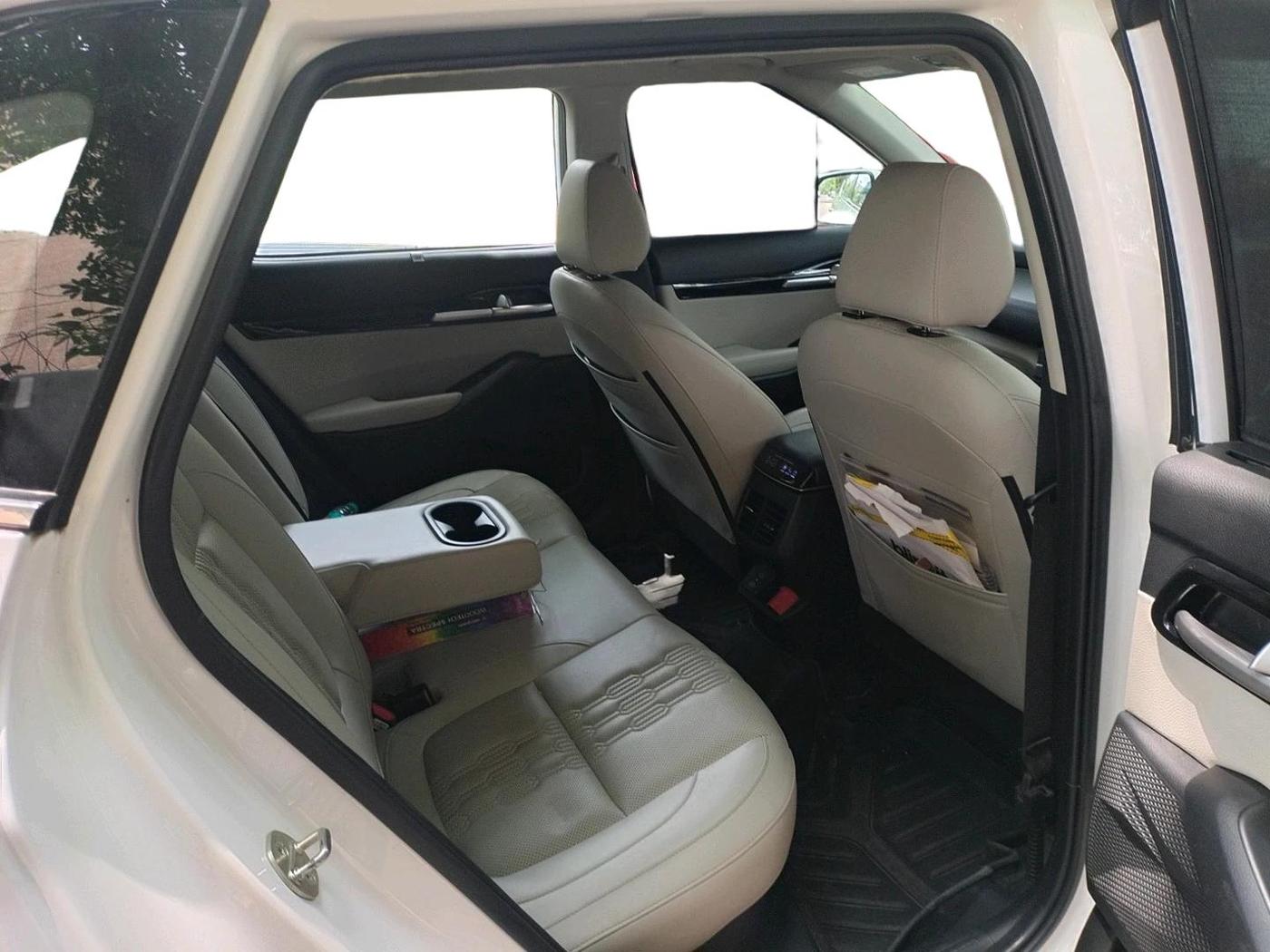 2023 KIA SELTOS  HTX 1.5 PETROL MT, Petrol, Manual, 56,715 km, interior