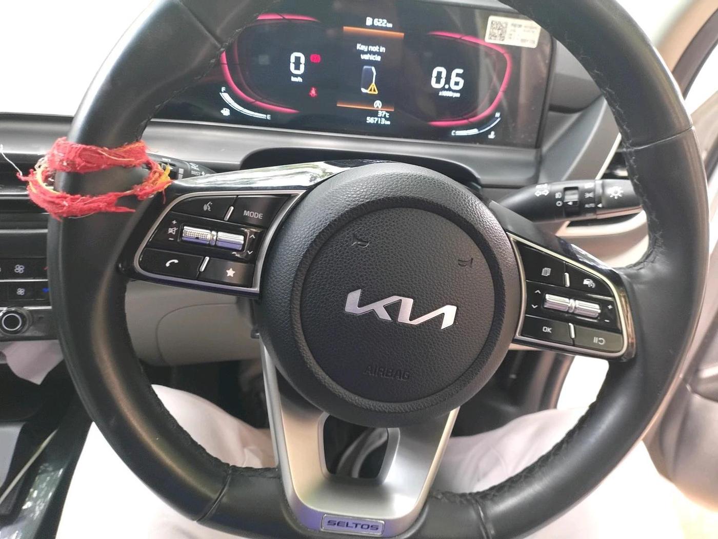 2023 KIA SELTOS  HTX 1.5 PETROL MT, Petrol, Manual, 56,715 km, interior