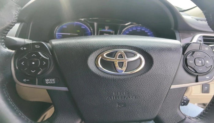 2016 Toyota Camry HYBRID, Hybrid, Automatic, 2,00,908 km, interior