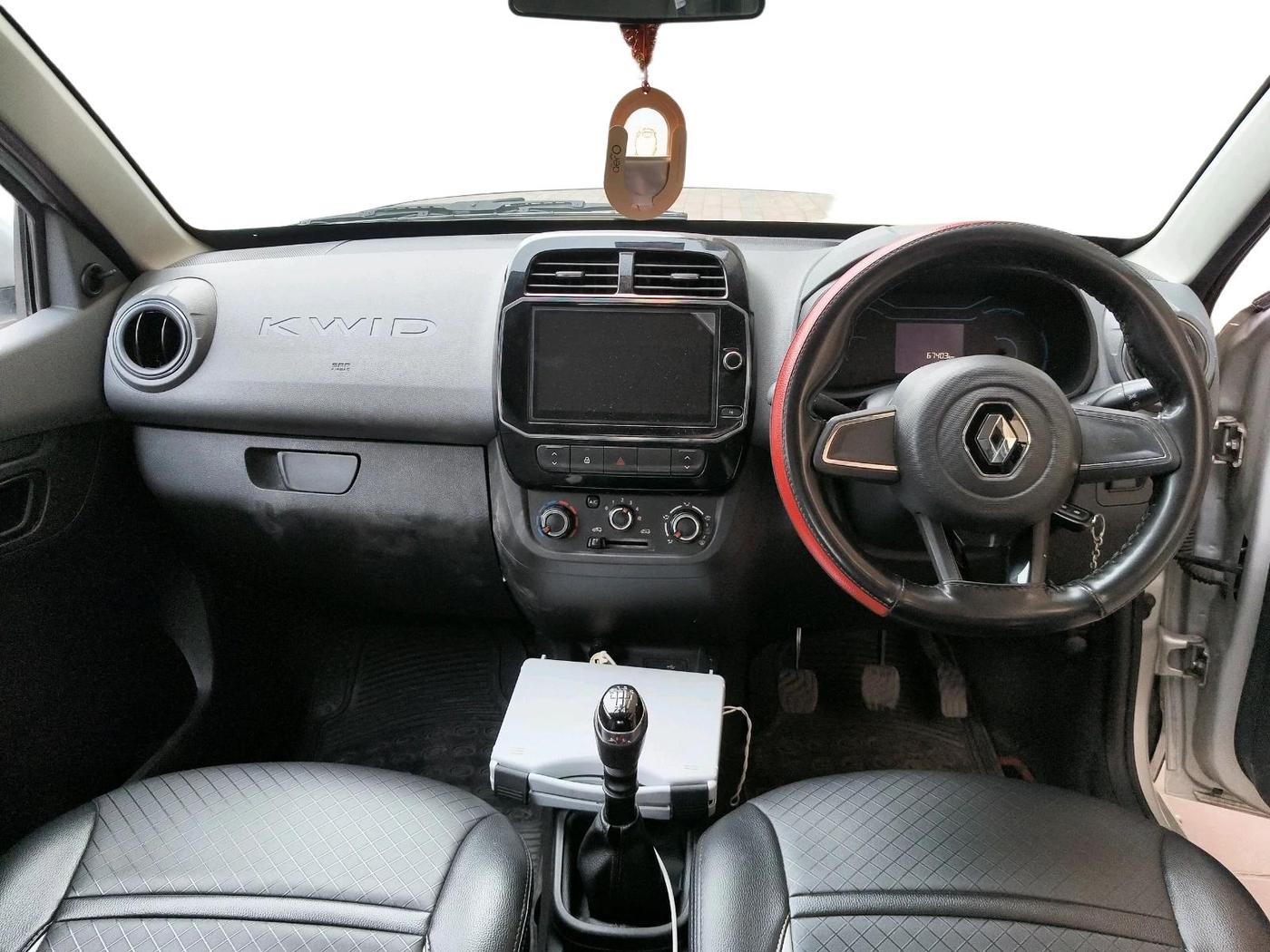 2020 Renault Kwid RXT 1.0 (O), Petrol, Manual, 67,403 km, interior