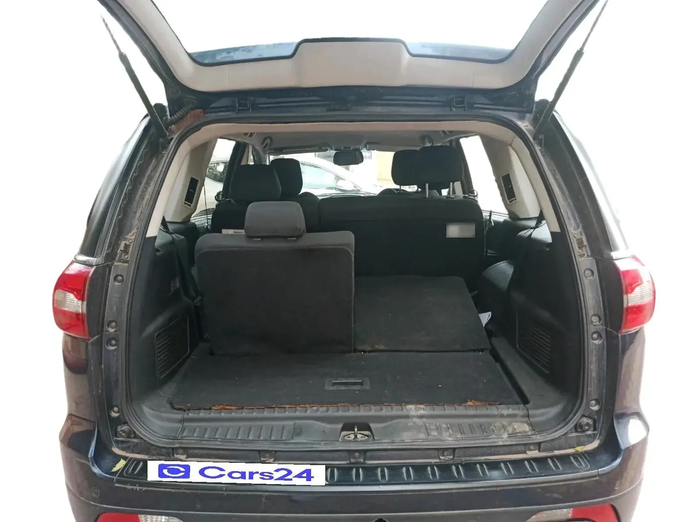 2017 Tata Hexa XMA 4X2 7 STR, Diesel, Automatic, 1,70,295 km, exterior