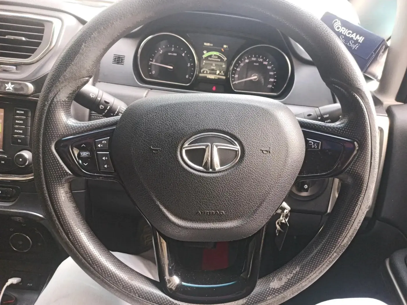 2017 Tata Hexa XMA 4X2 7 STR, Diesel, Automatic, 1,70,295 km, interior