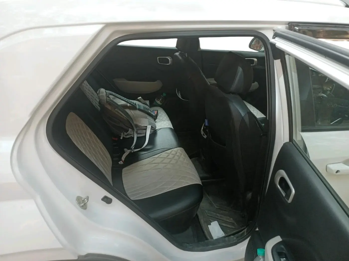 2024 Hyundai VENUE S PLUS 1.5 CRDI, Diesel, Manual, 46,592 km, interior