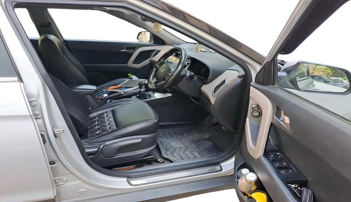 2017 Hyundai Creta SX PLUS 1.6 PETROL, Petrol, Manual, 1,06,593 km, interior