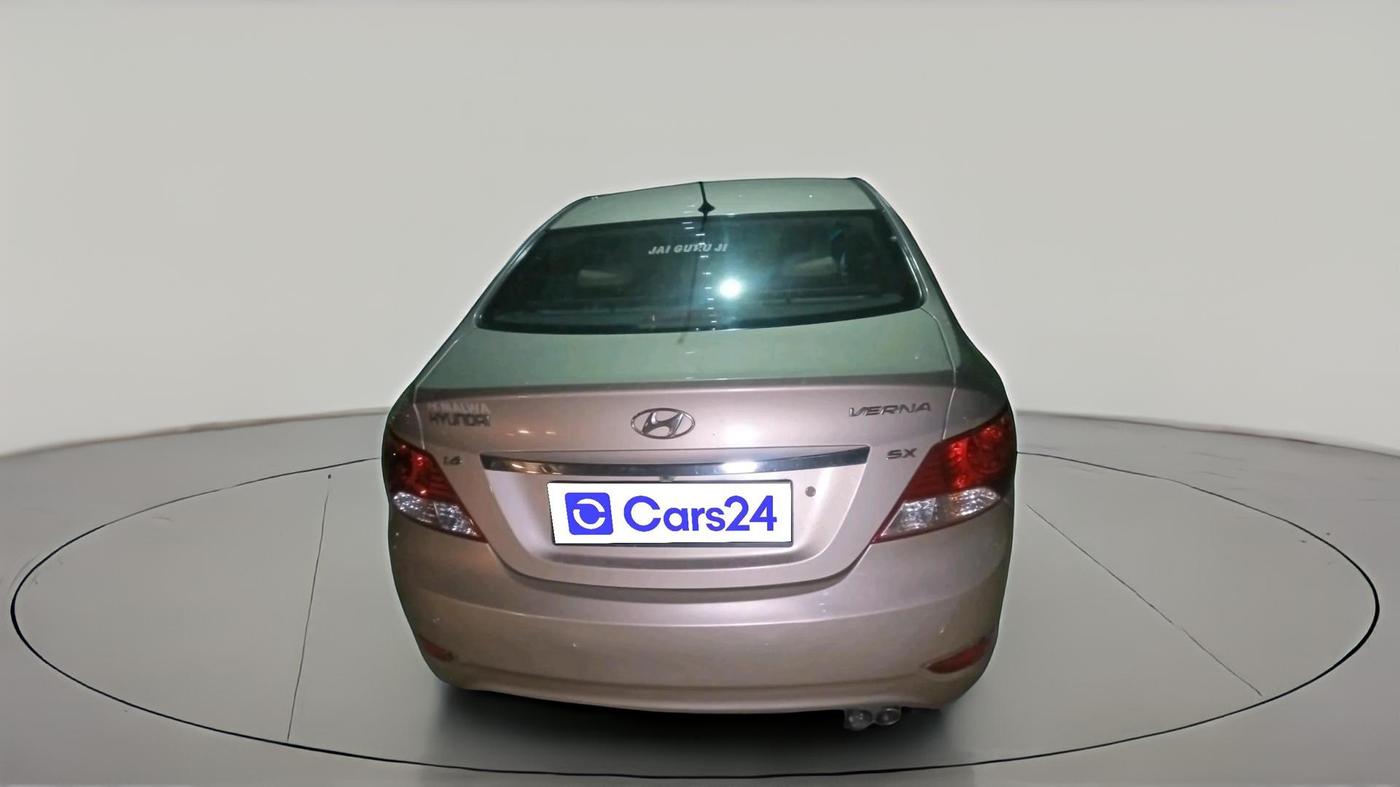 2013 Hyundai Verna FLUIDIC 1.6 VTVT SX, Petrol, Manual, 74,095 km, exterior
